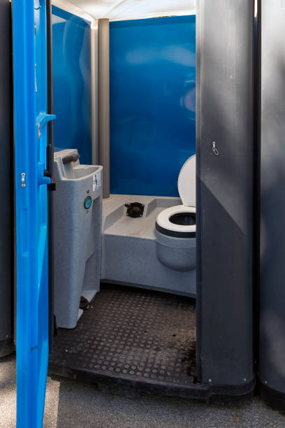 Best Portable restroom trailer rental  in Idylwood, VA